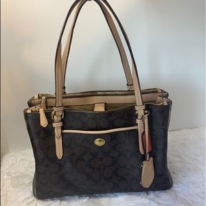 Coach Satchel F24603 Peyton Signature Carry All